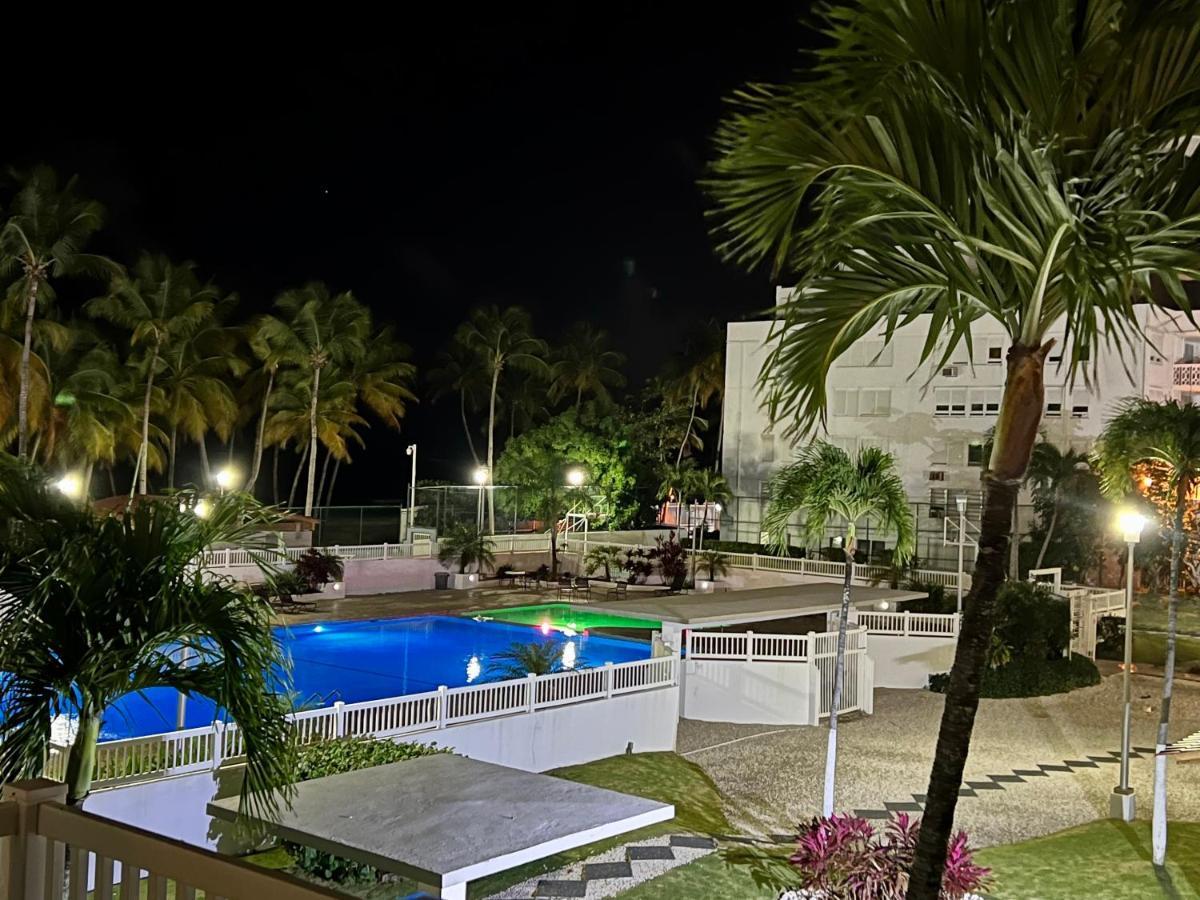 Beachfront Tropical Tantra Apartment San Juan Bagian luar foto