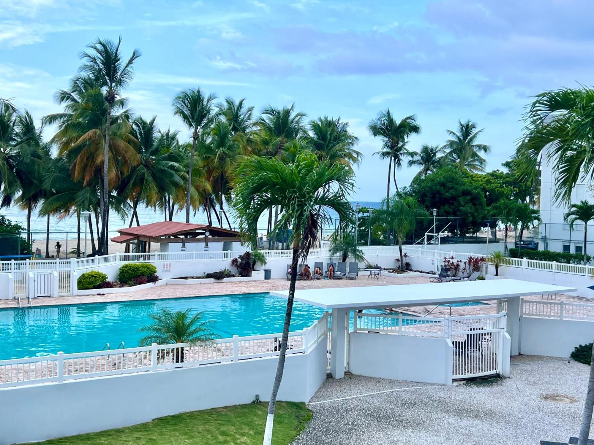 Beachfront Tropical Tantra Apartment San Juan Bagian luar foto