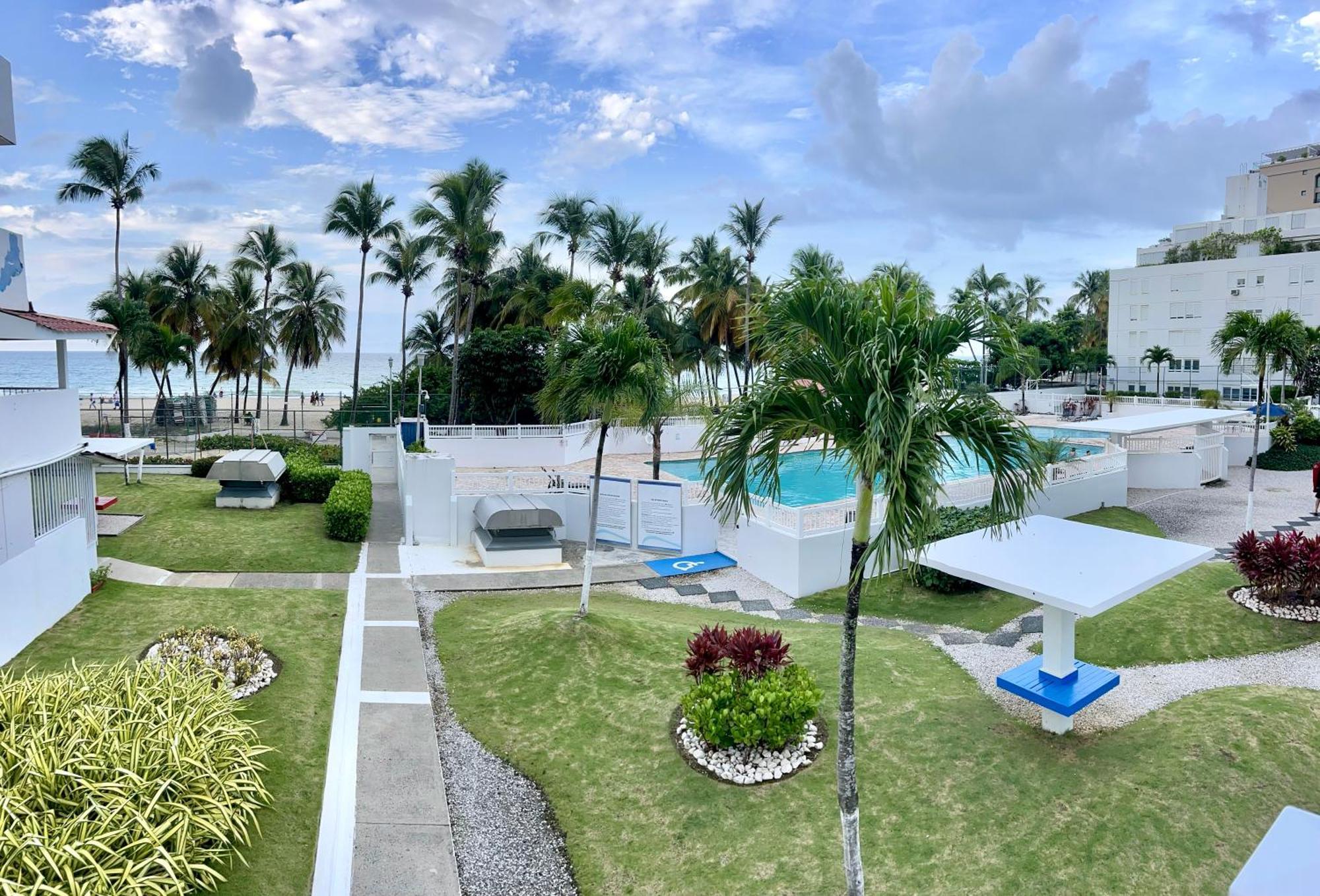 Beachfront Tropical Tantra Apartment San Juan Bagian luar foto