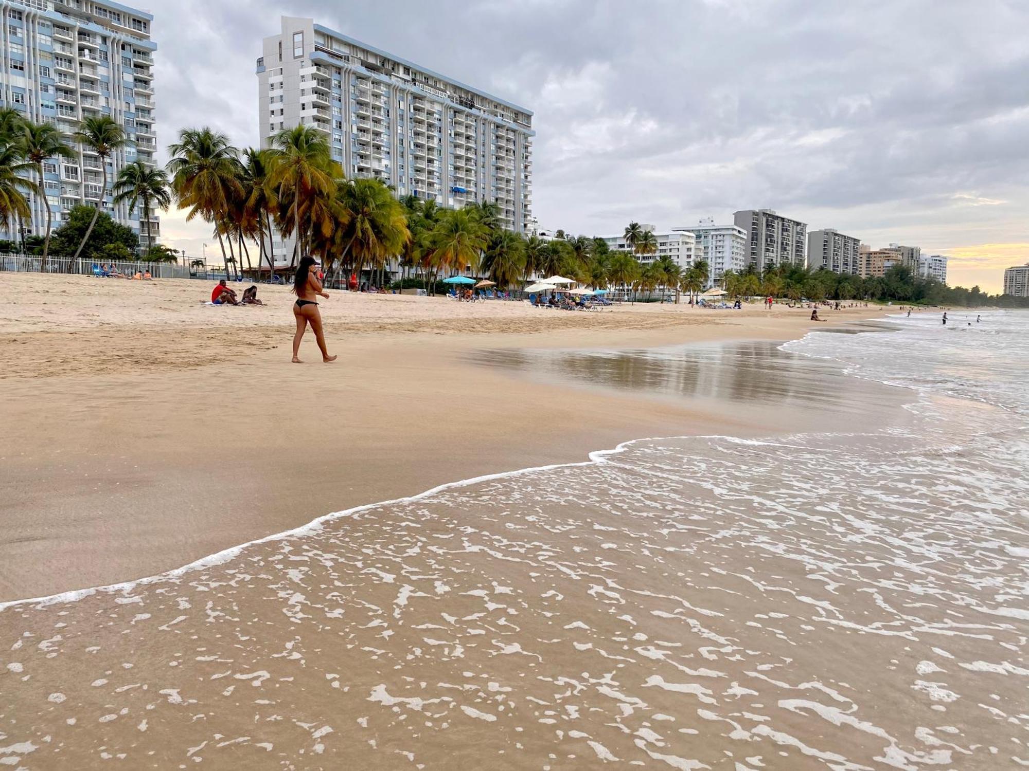 Beachfront Tropical Tantra Apartment San Juan Bagian luar foto