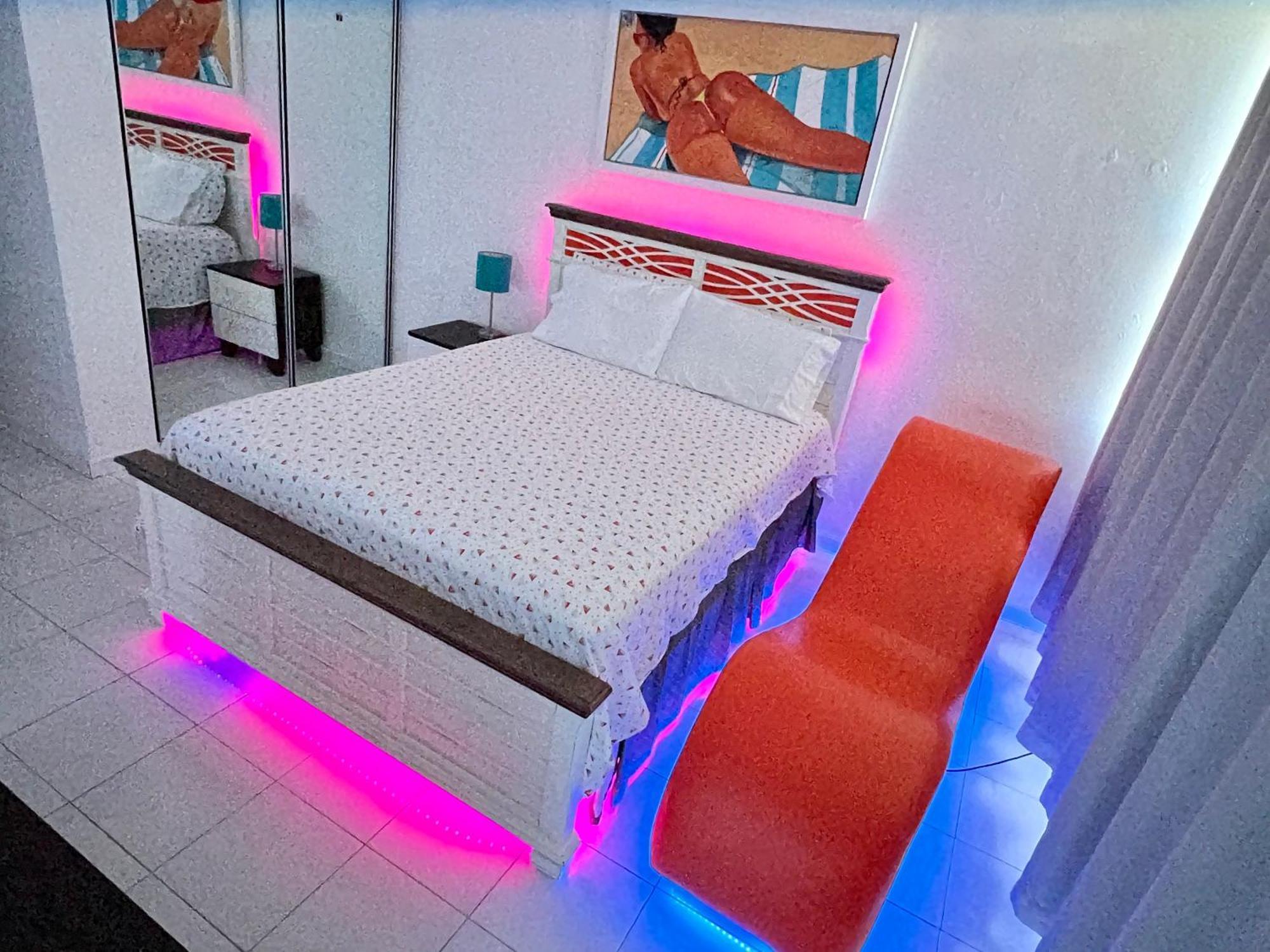 Beachfront Tropical Tantra Apartment San Juan Bagian luar foto