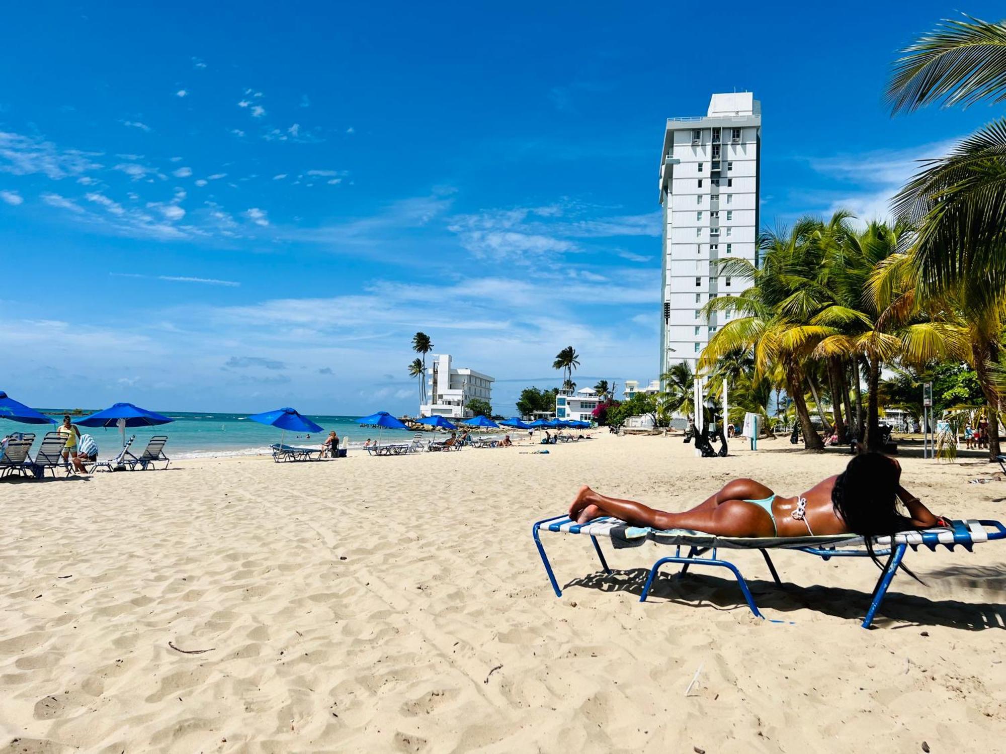 Beachfront Tropical Tantra Apartment San Juan Bagian luar foto