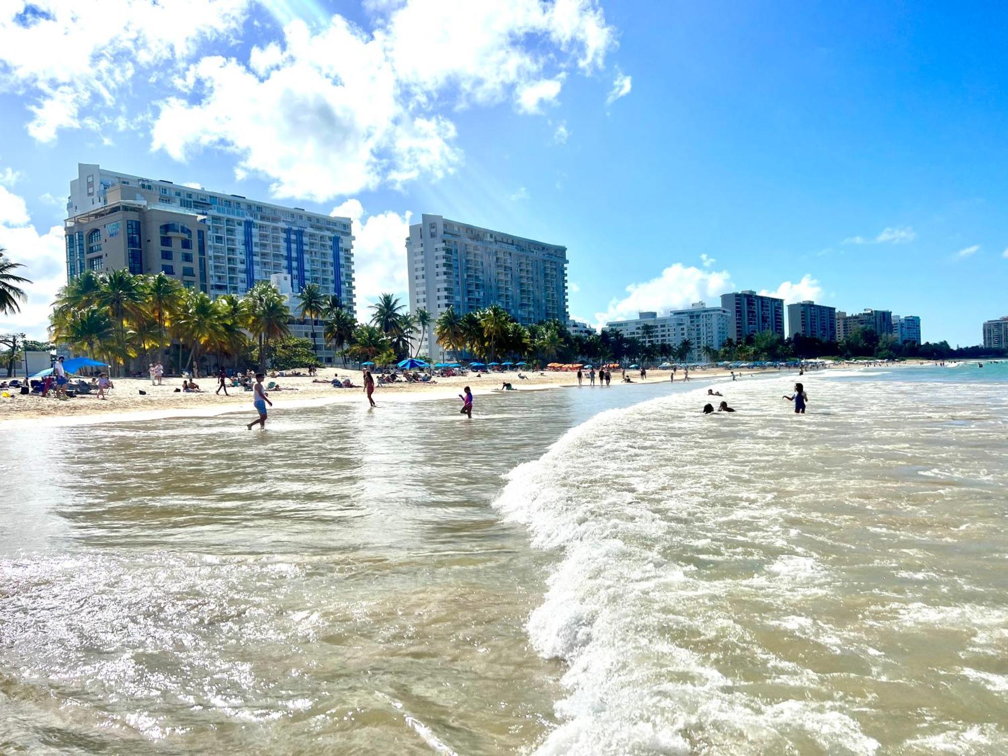 Beachfront Tropical Tantra Apartment San Juan Bagian luar foto