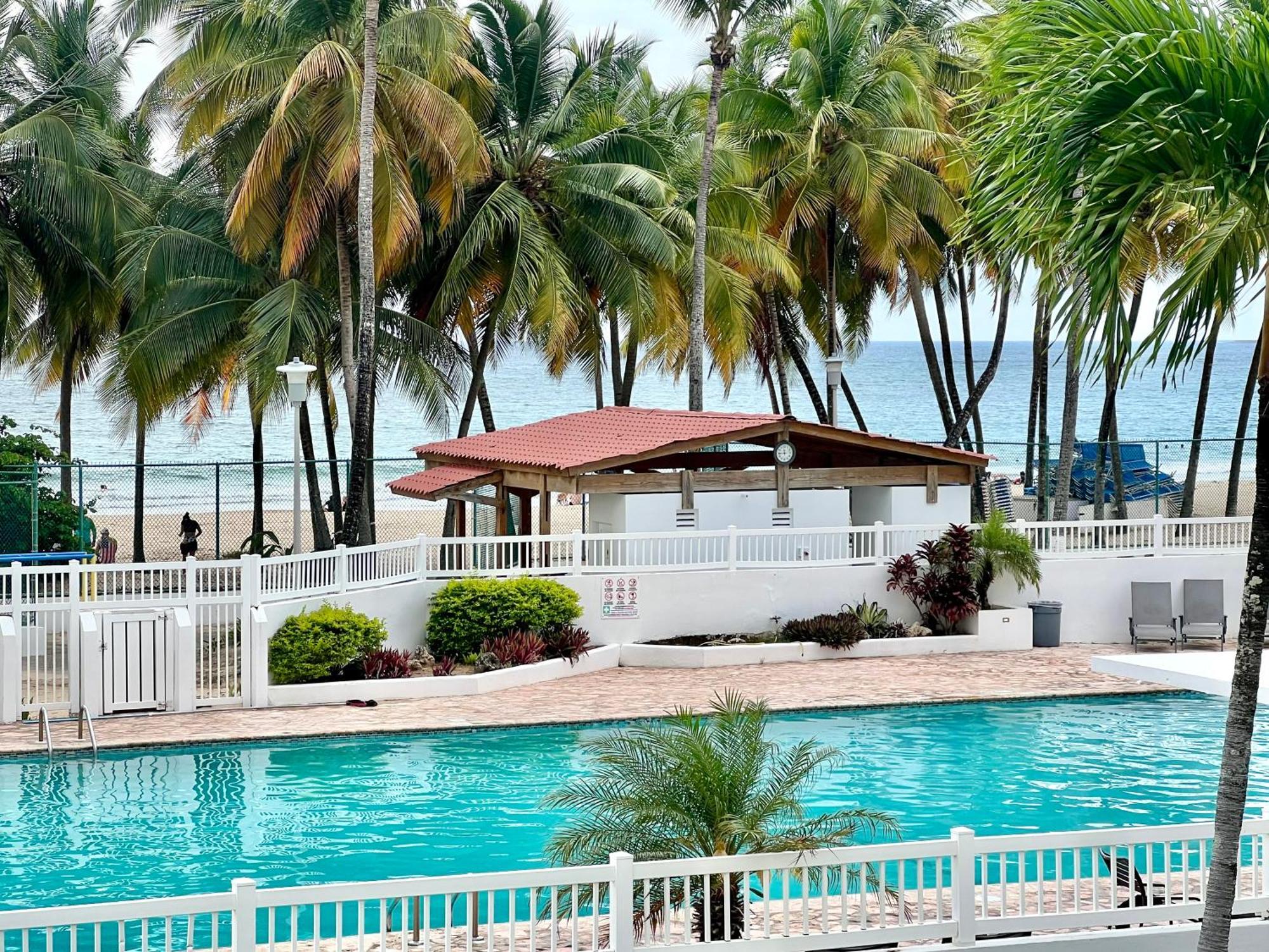 Beachfront Tropical Tantra Apartment San Juan Bagian luar foto
