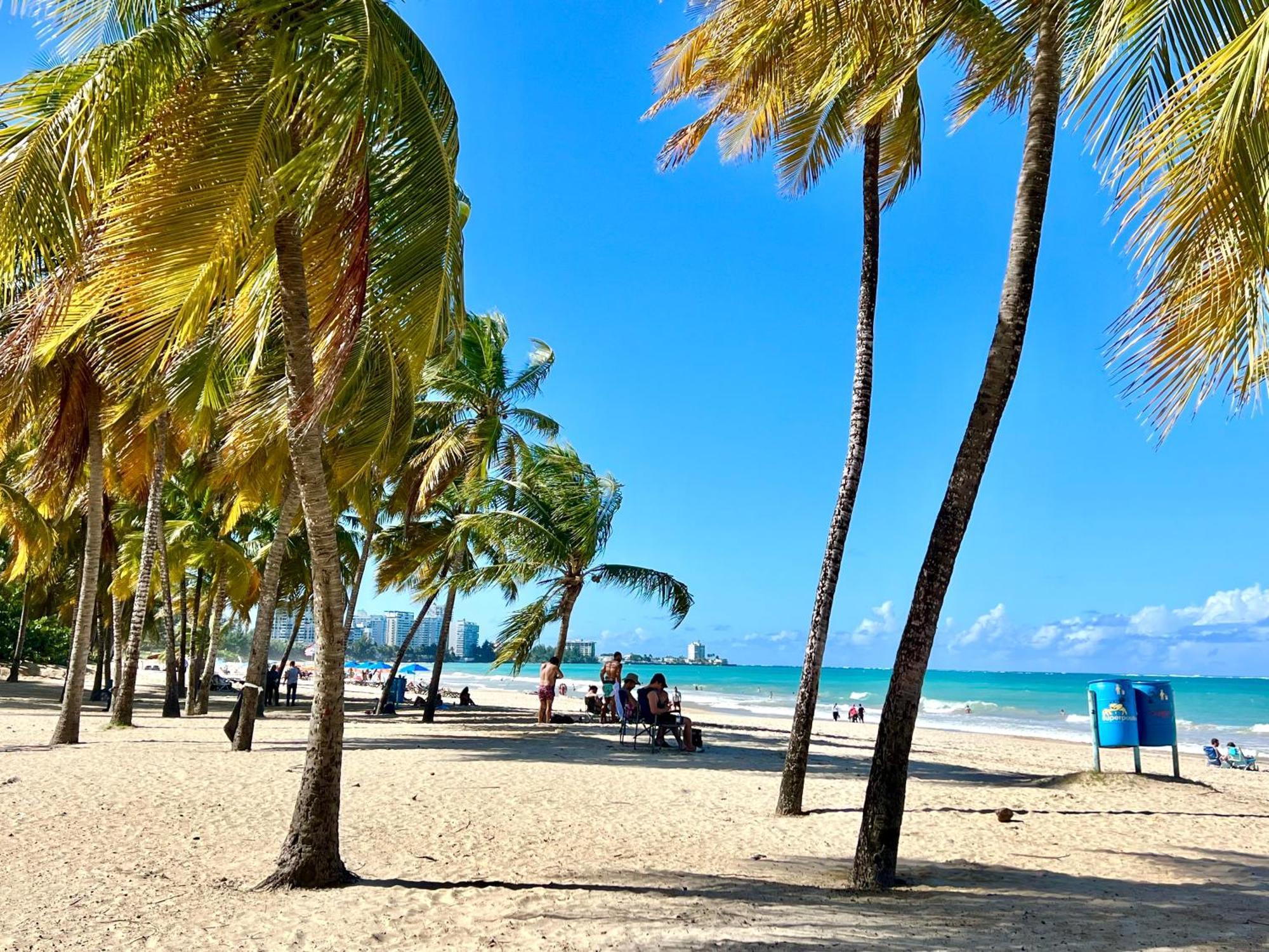 Beachfront Tropical Tantra Apartment San Juan Bagian luar foto